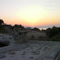 Victoria Studios & Apartments 