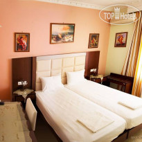 Parthenon Hotel
