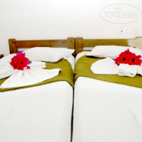 Paradise Studios & Apartments 