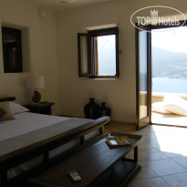Cycladic Gem