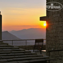 Elafivolia Suites