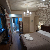 Alexandros Guesthouse