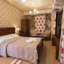 Alexandros Guesthouse