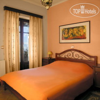 Ef Zin Studios & Suites
