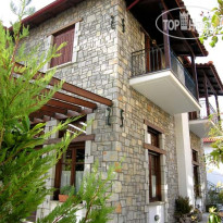 Ef Zin Studios & Suites