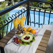 Nikoleta Luxury Villa