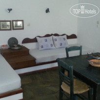 Giola Bungalows Sirines