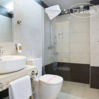 Alea Hotel & Suites