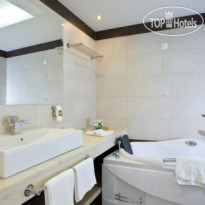 Alea Hotel & Suites