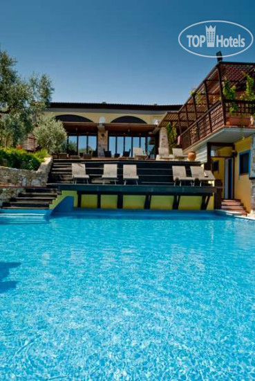 New photos from tourists Kallisti 3*