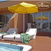 Royal Paradise Beach Resort & Spa 