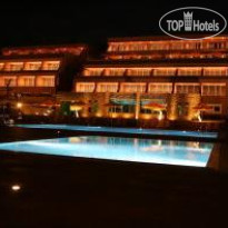 Royal Paradise Beach Resort & Spa 