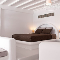 Mykonos Lolita