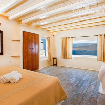 Mykonos Lolita