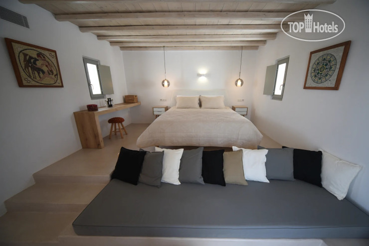 Hotelier's photos Myconian Crown Suites 5*