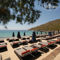 Psarou Beach