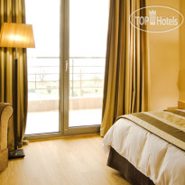 Limneon Crystal Resort 