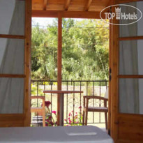 Calma Cottages