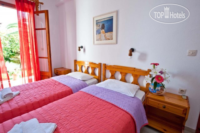 New photos from tourists Skiathos House