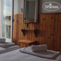 Central Guest House Skiathos