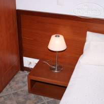 Eye Q Resort 