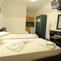 Siroco's Rooms & Studios 