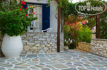 New photos from tourists Manos 3*