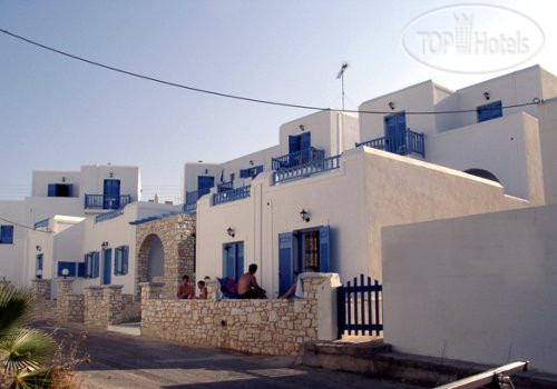 New photos from tourists Contaratos Bay
