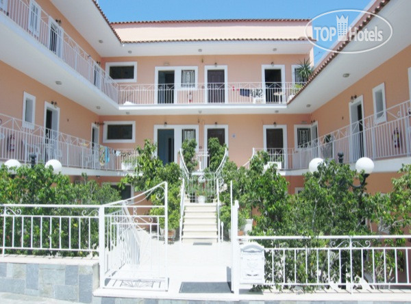 Byron Hotel