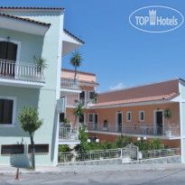 Byron Hotel