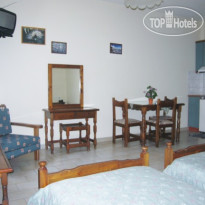 Byron Hotel