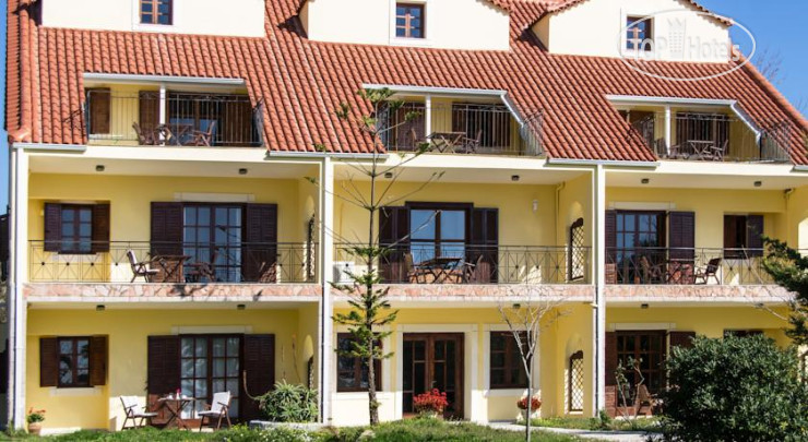 Albouro Sea Front Apartments