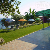 Rosas Beach Studios 