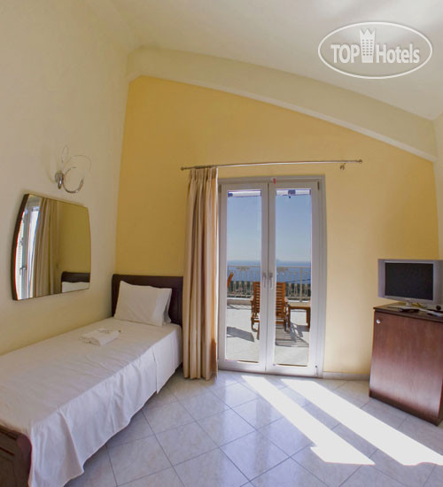 New photos from tourists Erissos Pavilion 4*