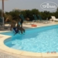 Monambeles Villas Бассейн