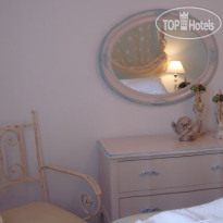 Folegandros Apartments
