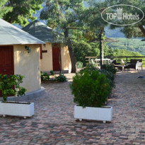 Delphi Rooms & Bungalows 