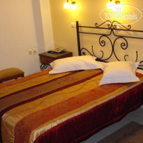 Pitho Rooms Hotel 