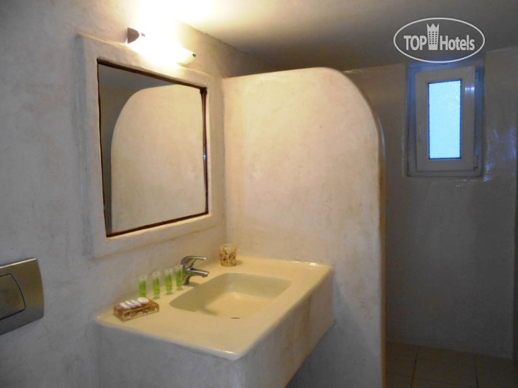 New photos from tourists Livanios Studios