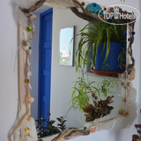 Efi's Rooms & Studios 