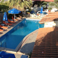 Samel Siviri Бассейн и терраса для загара