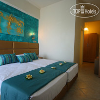 Leonidas Studio Apartments 