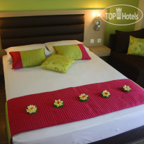 Leonidas Studio Apartments 