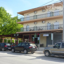 Adonis Hotel Kriopigi 