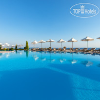 Oceania Club & Spa (закрыт) Deluxe pool