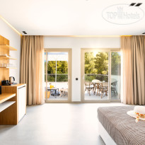 Chrousso Village Hotel Deluxe Suite