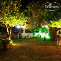 Salonikiou Beach Deluxe Apartments
