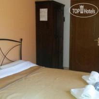 Hotel Sarandos