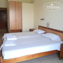 Vourvourou Hotel 