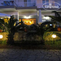 Vourvourou Hotel 